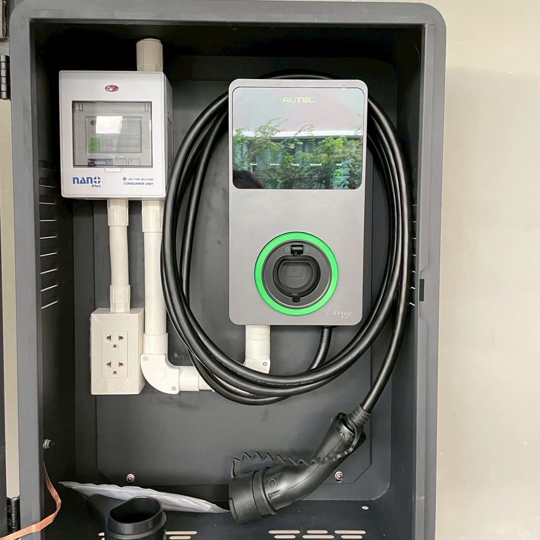 ติดตั้ง Autel EV Charger Outdoor Box Hotel